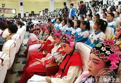 看戲曲用VR快來(lái)瞧瞧究竟咋回事!